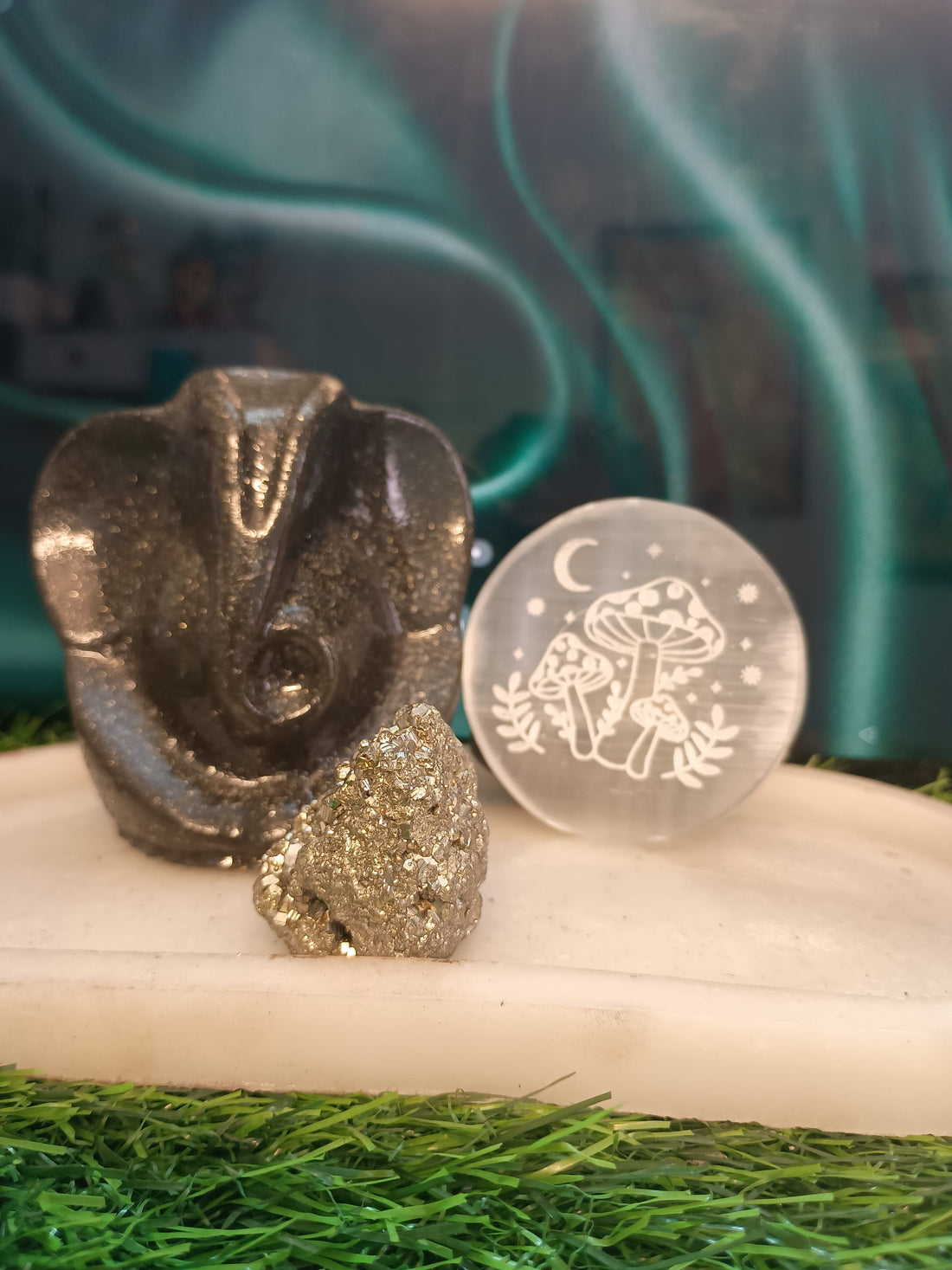 Pyrite Dust Ganesha Idol + Mini Selenite Plate [Free] + Mini Pyrite Cluster [Free]